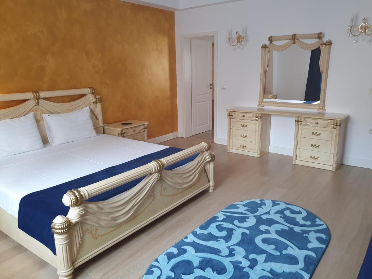 Отель French Boutique Брашов Экстерьер фото